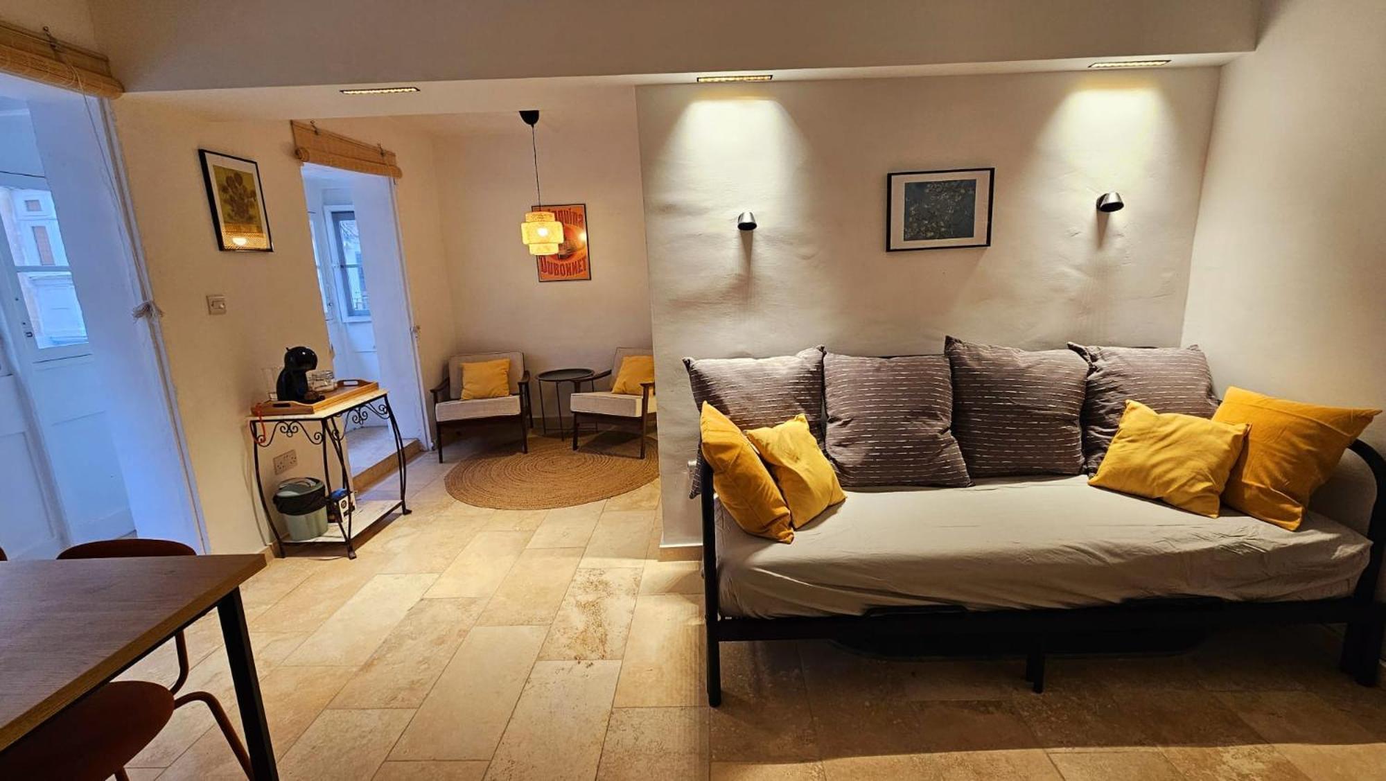 Gunlayer Maisonette Floriana Eksteriør billede